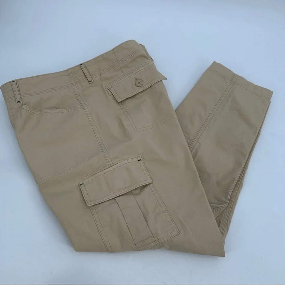LL Bean Pants Women 10P Beige Tan Stretch Canvas Cargo Favorite Fit Straight Leg